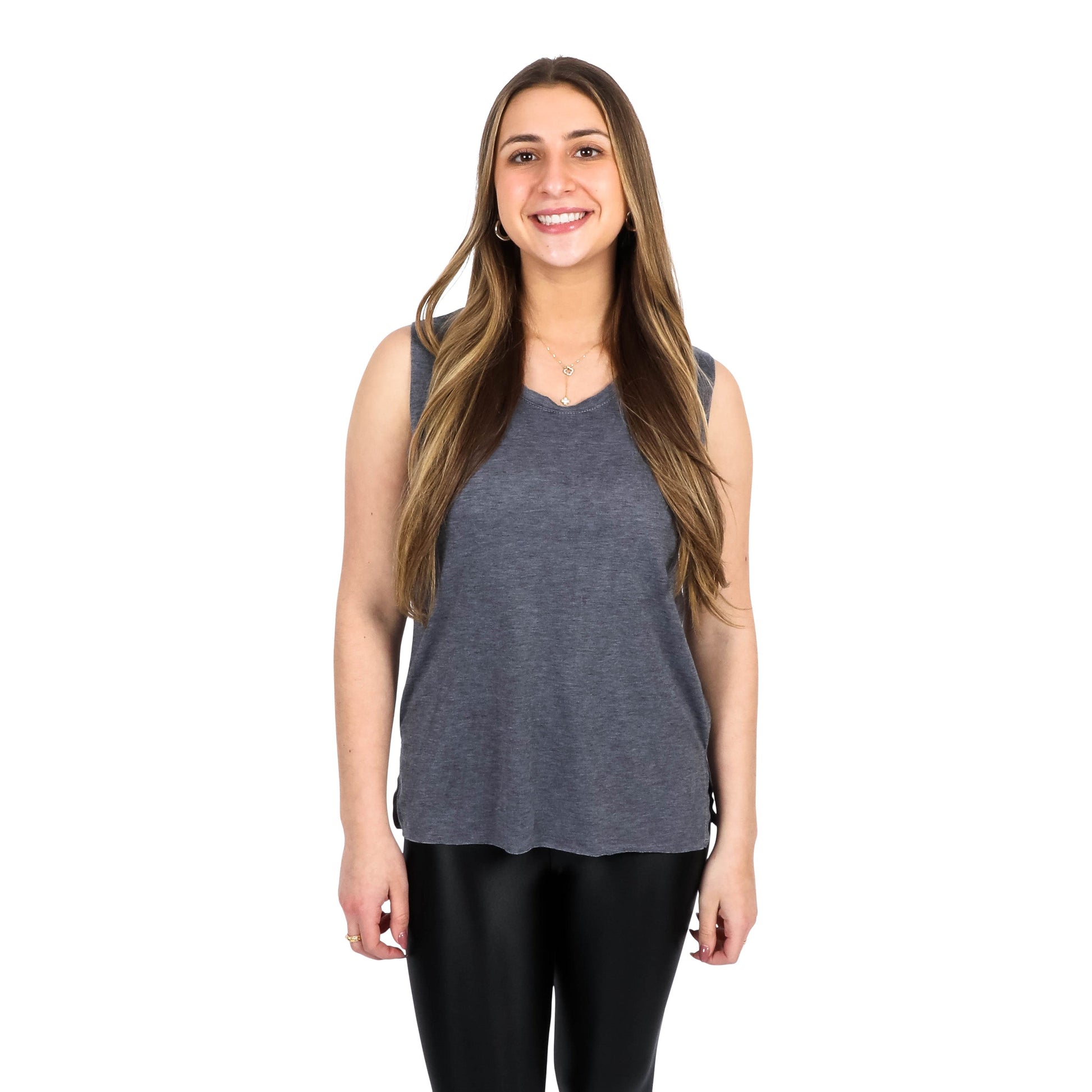Sleeveless Muscle Tee - Denny's