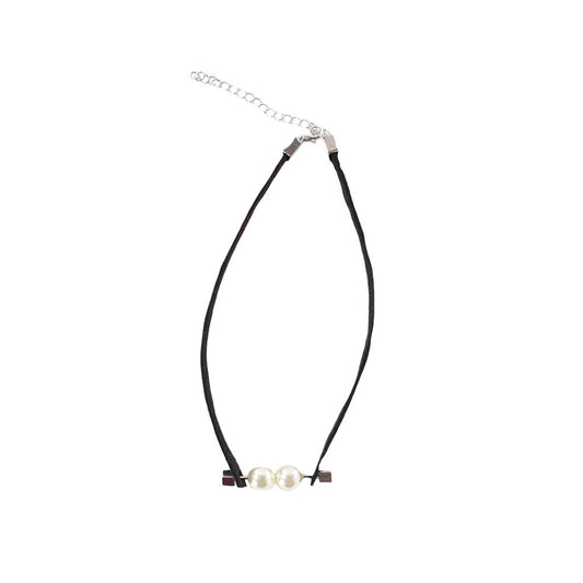 2 Pearl Choker - Denny's